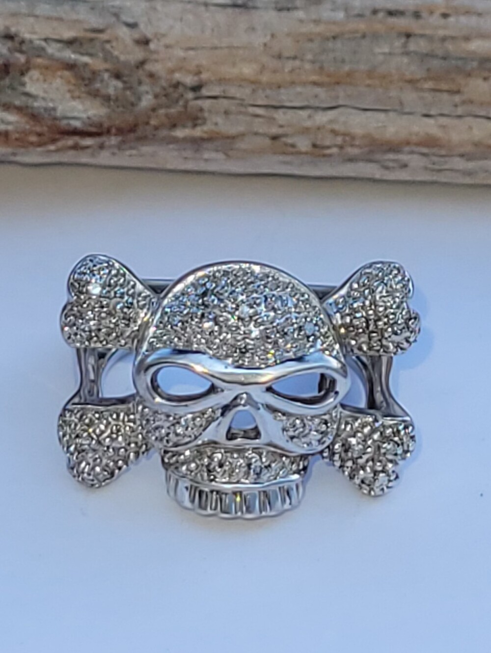 Skull Ring Sterling Silver & BEAUTIFUL!! ❤️ Size 6